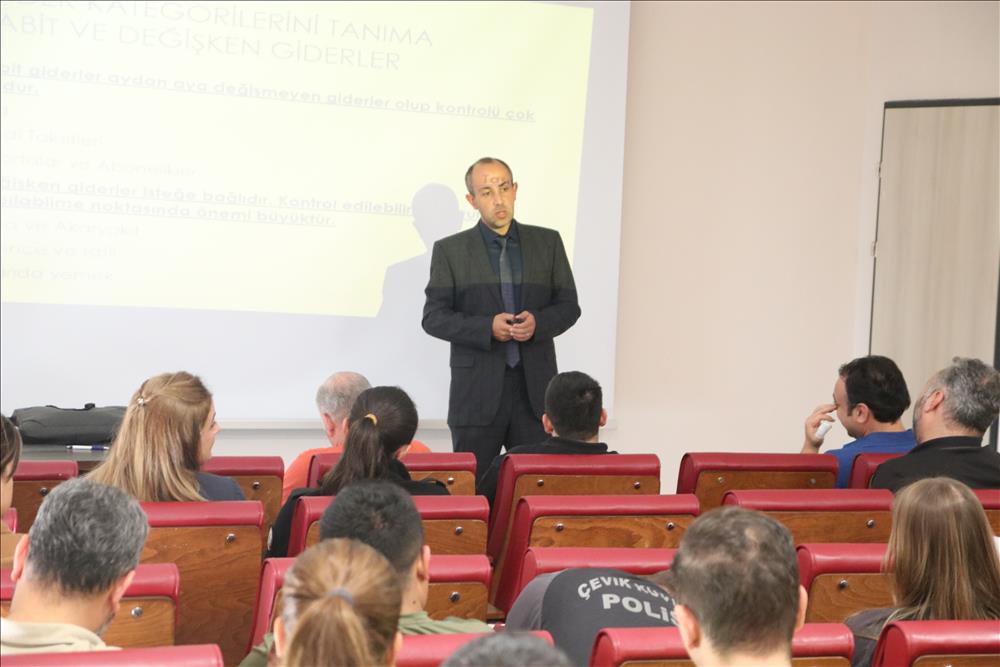 Bölümümüz Öğretim Üyesi Ahmet Emrah Tayyar Yalova İl Emniyet Müdürlüğü’nde Eğitim Verdi